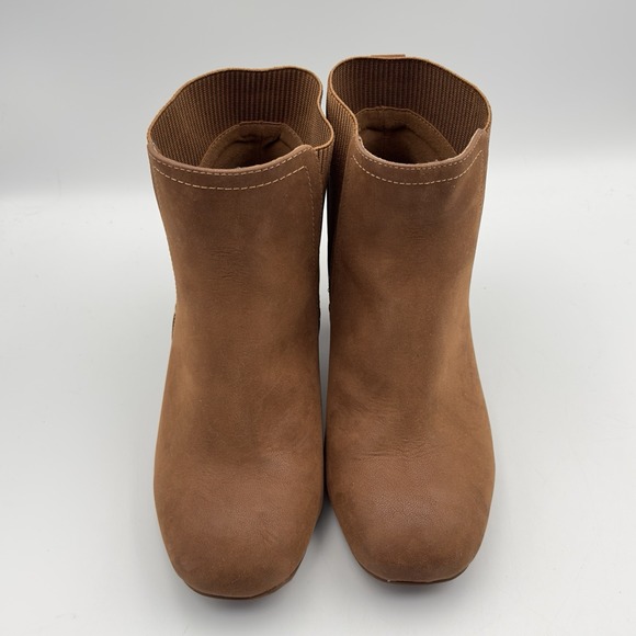 Torrid Brown Cognac Faux Leather Ankle Chelsea Booties Boots Womens 9.5WW - Picture 2 of 10